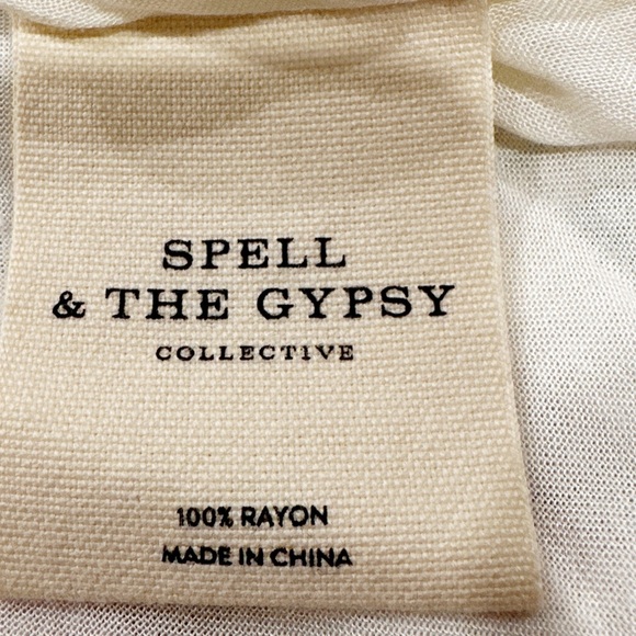 Spell & the Gypsy Posy Maxidress Gardenia size Medium - Picture 12 of 16